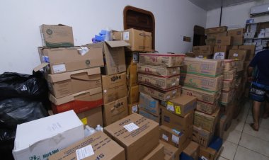 Mãe de criança autista denuncia falta de remédios controlados na farmácia municipal de Autazes.