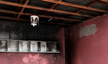 INCÊNDIO DESTRÓI LOJA NA VILA DO URICURITUBA, EM AUTAZES, E FAMÍLIA PEDE AJUDA PARA RECOMEÇO
